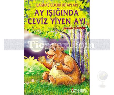 Ay Işığında Ceviz Yiyen Ayı | Necati Güngör - Resim 1